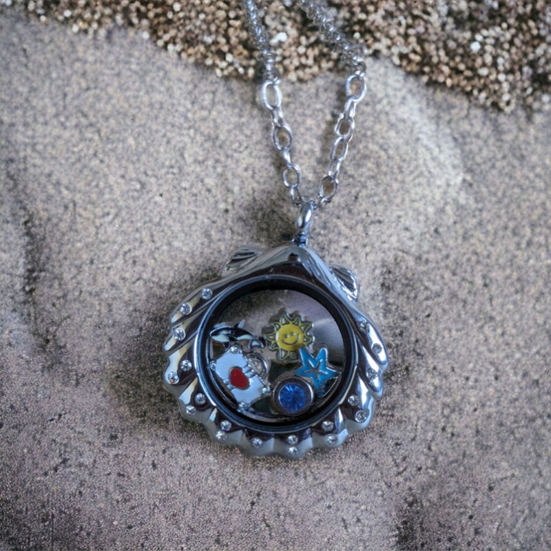 Crystal shell locket necklace Crystal shell locket necklace