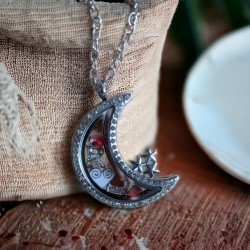 Crystal moon necklace