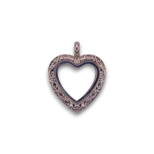 Filigree heart locket necklace