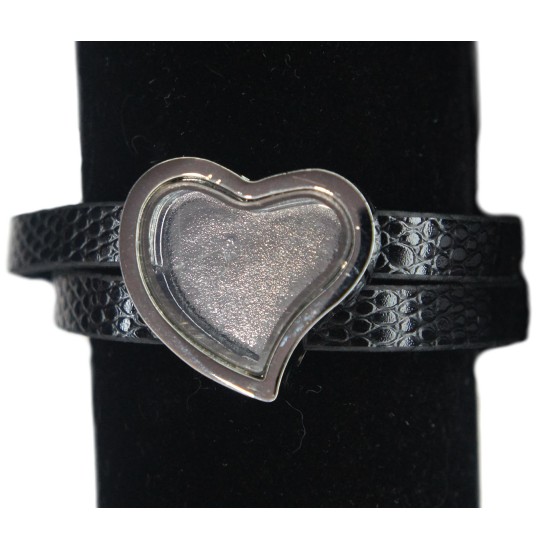 Leather heart bracelet