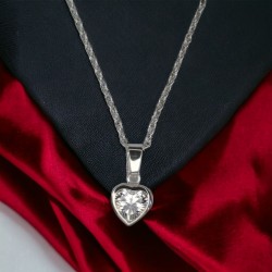 Cubic Zirconia solitaire heart pendant