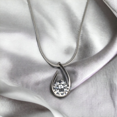 Cubic Zirconia Solitaire Teardrop Pendant Cubic Zirconia Solitaire Teardrop Pendant