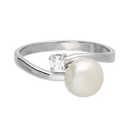 Cubic Zirconia and pearl ring